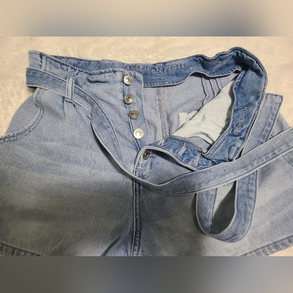 🌟SOLD🌟 AE Denim Paper Bag Mom Shorts - Picture 5 of 8